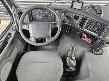 FM 420 8x2 / HMF 55 t/m CRANE + JIB